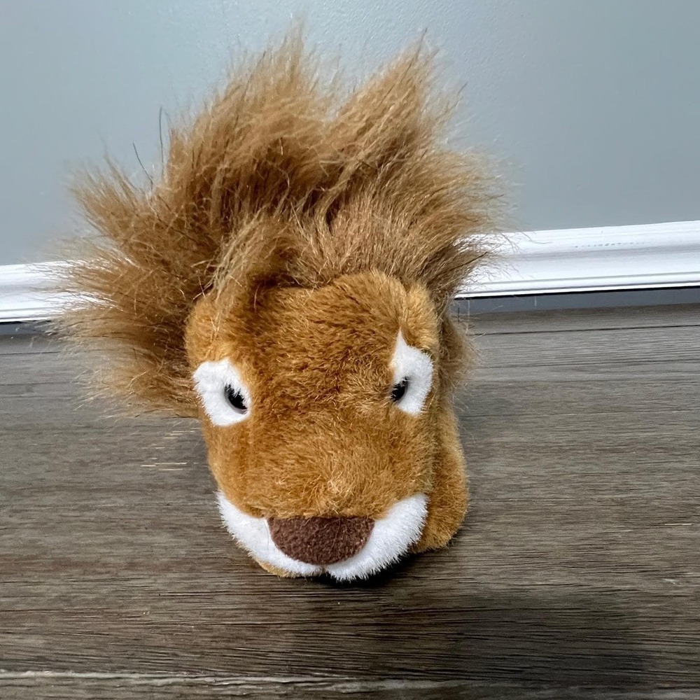 Vintage‎ Russ Berrie Lion Plush